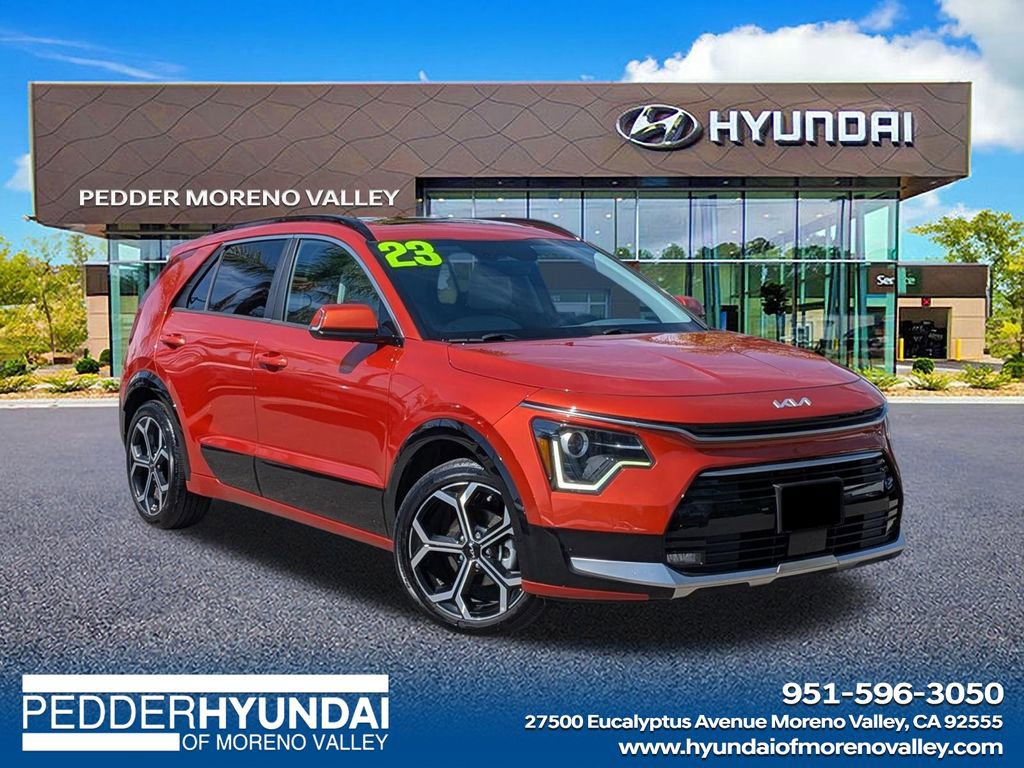 Used 2023 Kia Niro EX Touring image 1