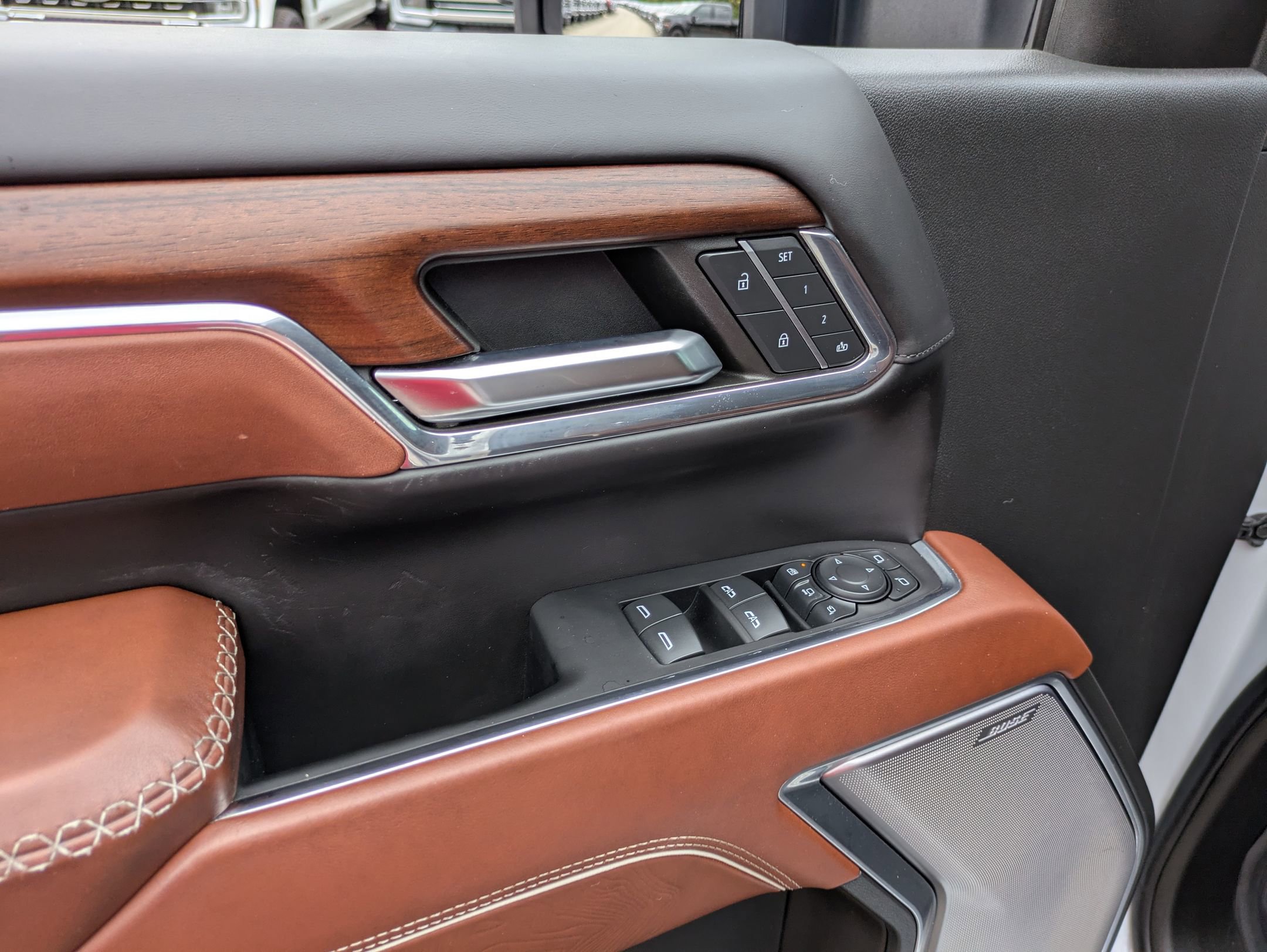 Used 2024 GMC Sierra 2500 Denali Ultimate image 16