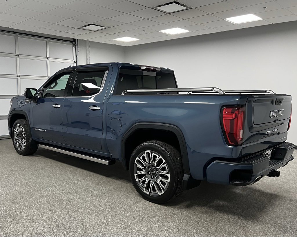 Used 2024 GMC Sierra 1500 Denali Ultimate image 9