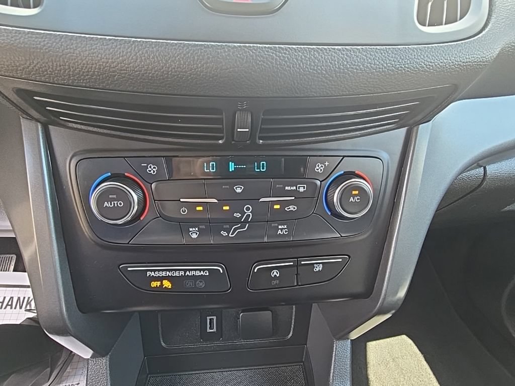 Used 2017 Ford Escape SE AWD/4WD image 10