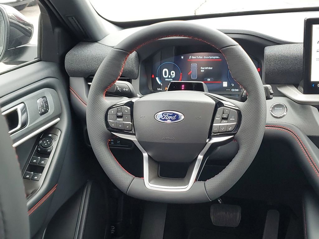 New 2026 Ford Explorer ST-Line AWD/4WD image 30