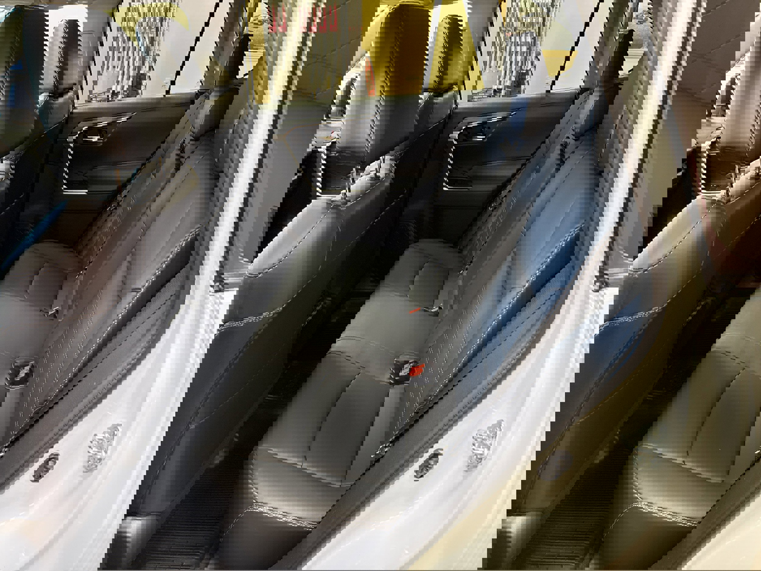 Used 2021 Toyota RAV4 XLE Premium image 26