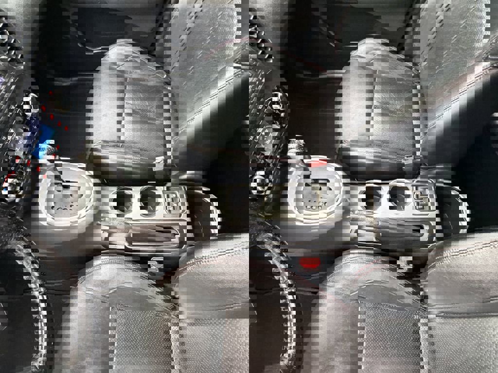 Used 2012 Nissan Juke SL image 20