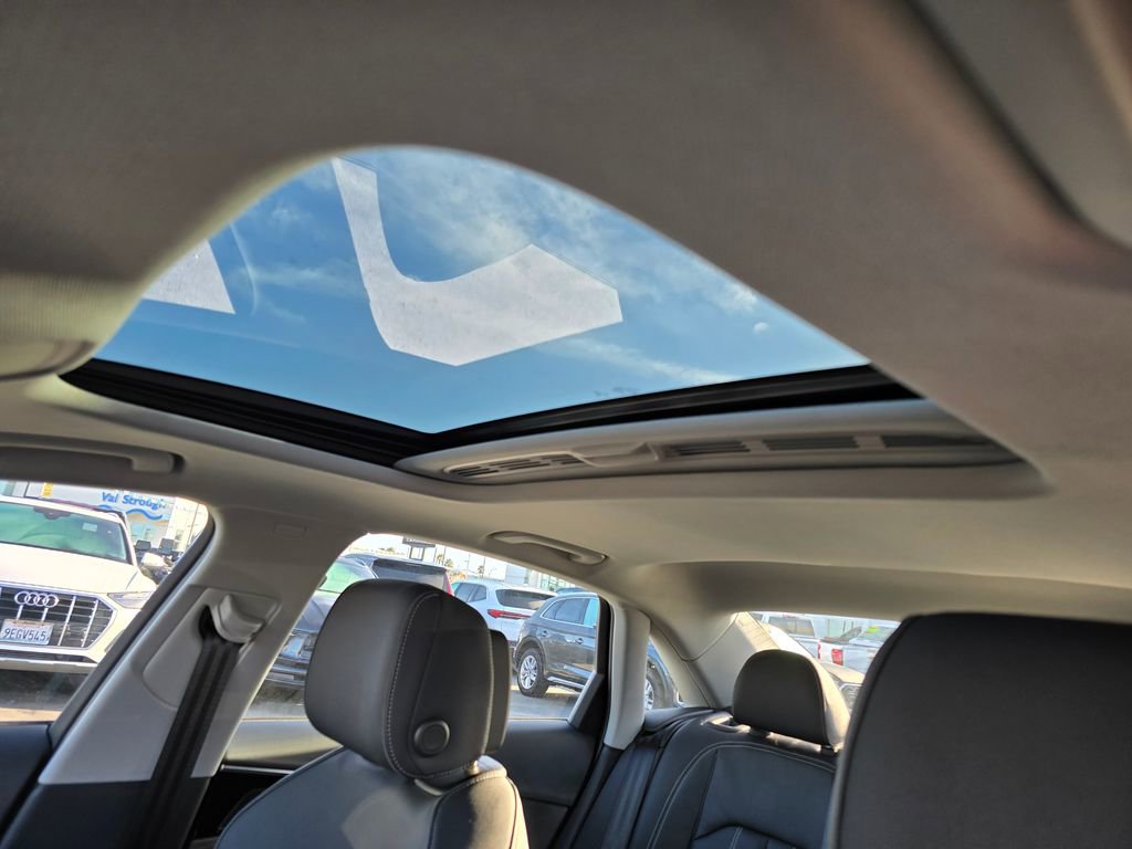 Used 2023 Audi A4 2.0T Premium Plus w/ Premium Plus Package image 5