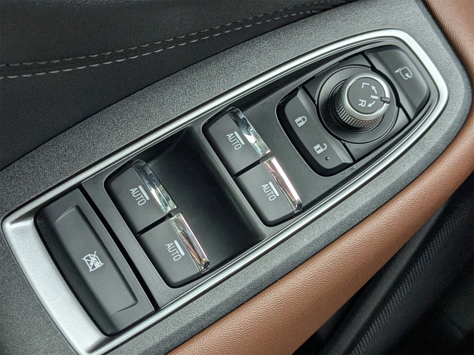 Used 2025 Subaru Outback Touring XT image 26