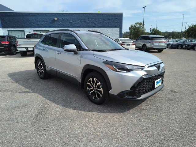 Used 2024 Toyota Corolla Cross SE image 7