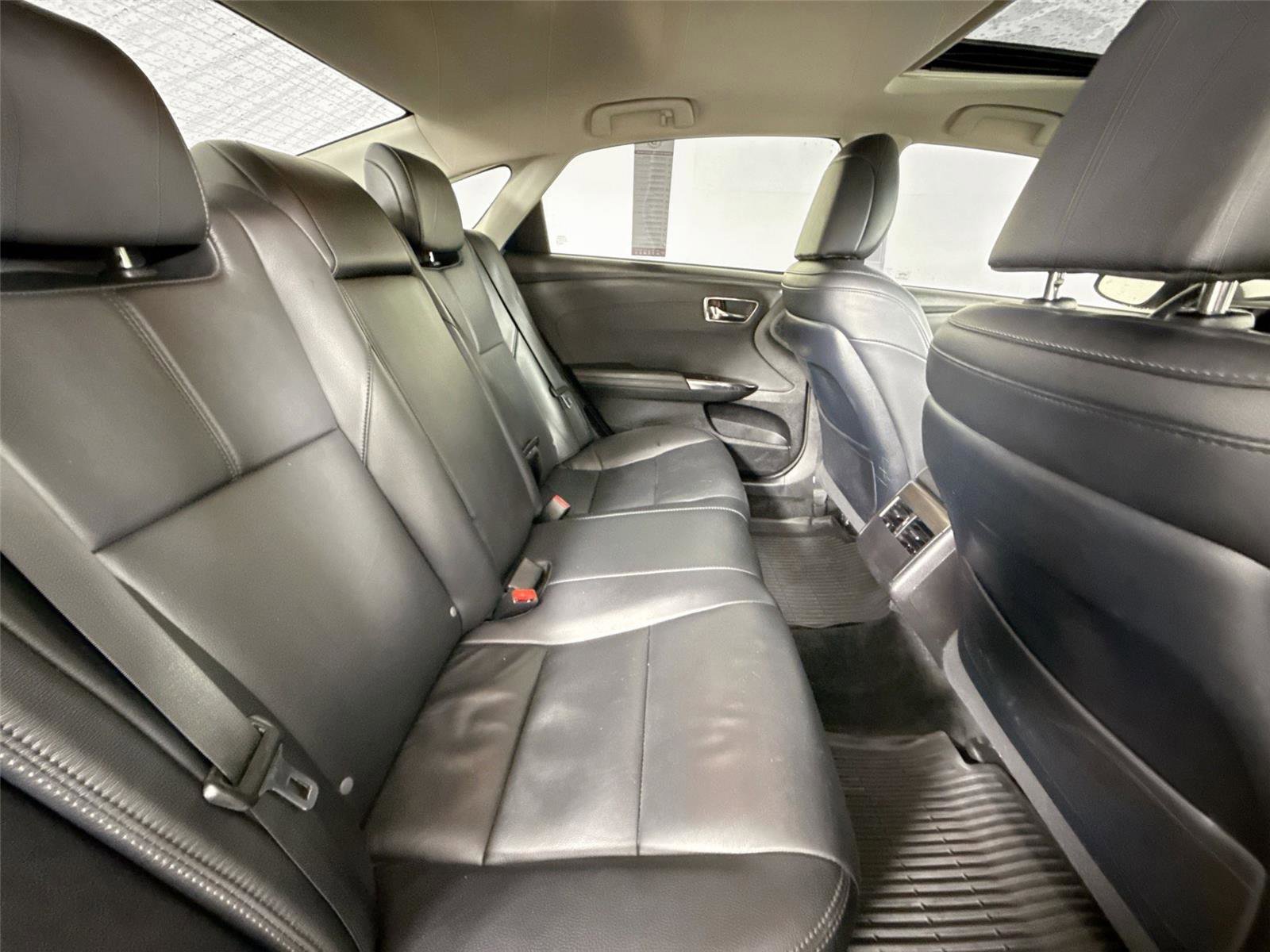 Used 2018 Toyota Avalon XLE Premium image 47