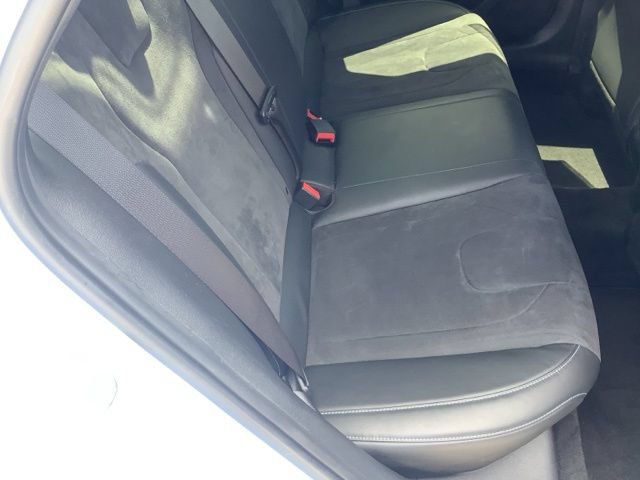 Used 2022 Hyundai Elantra N FWD image 13