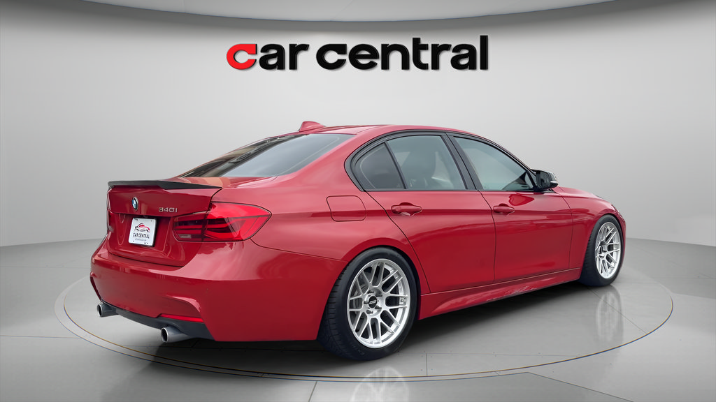 Used 2017 BMW 340i xDrive Sedan AWD/4WD image 6
