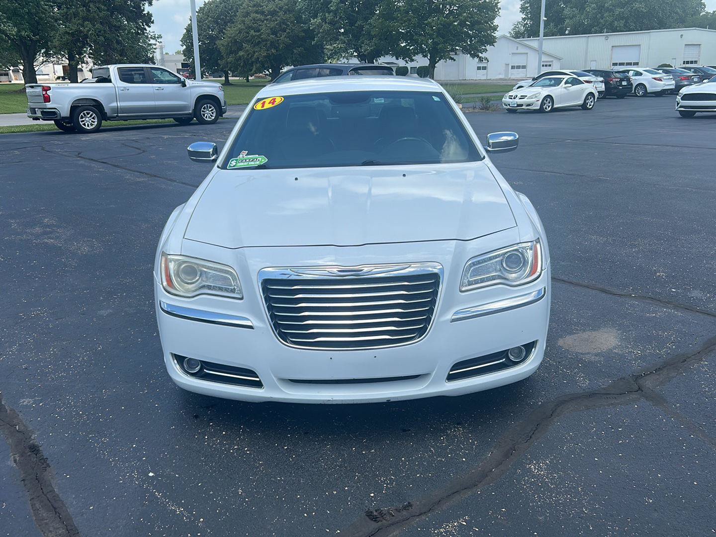 Used 2014 Chrysler 300 C RWD image 7