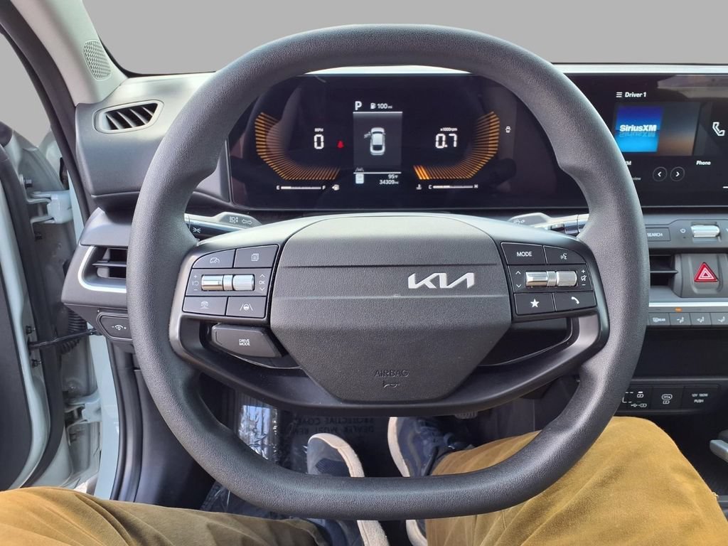 Used 2025 Kia K4 FWD image 15