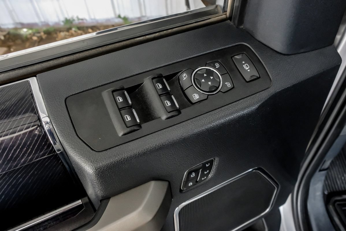 Used 2022 Ford F450 Platinum w/ FX4 Off-Road Package AWD/4WD image 45