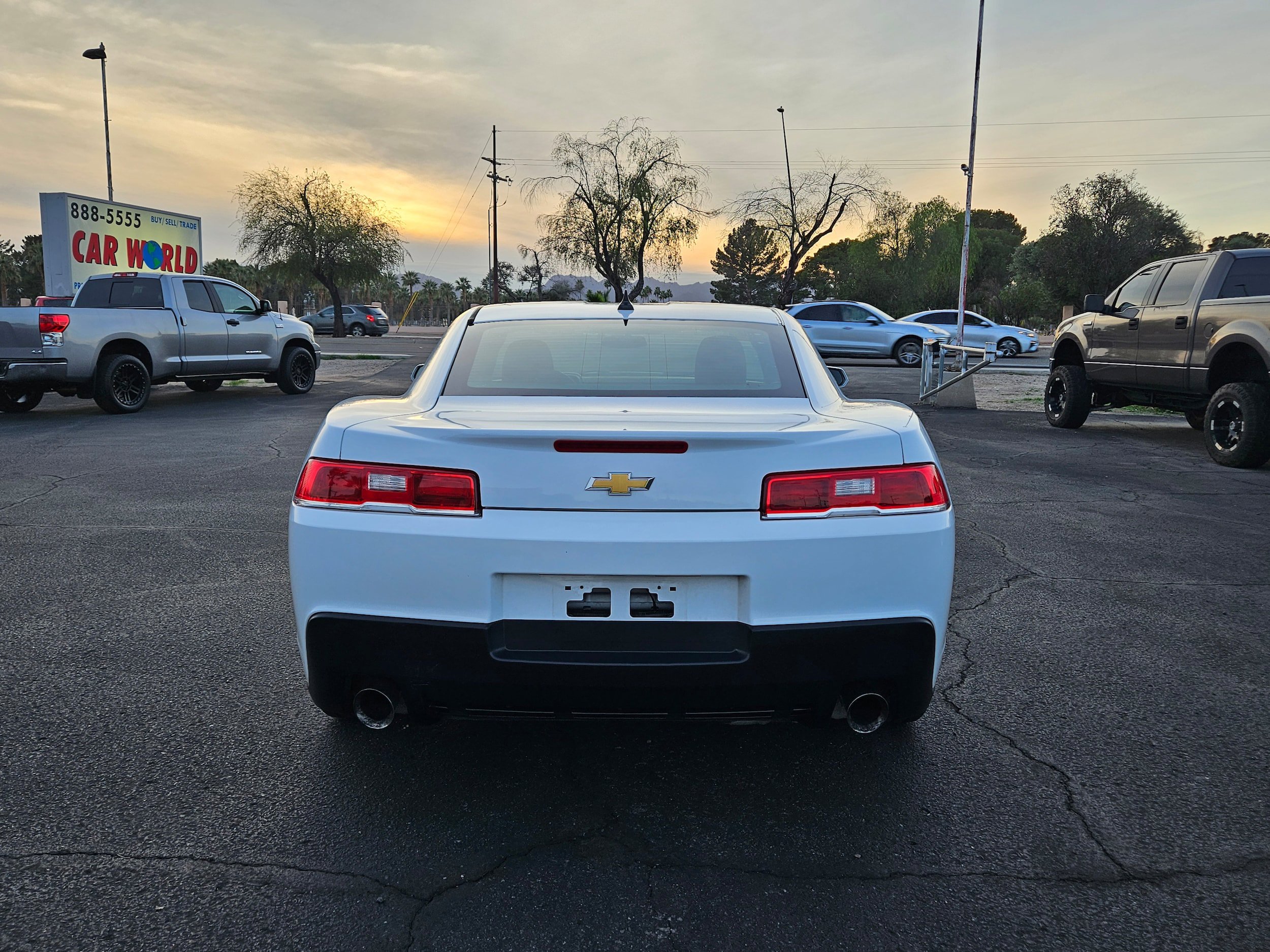 Used 2015 Chevrolet Camaro LS RWD image 4