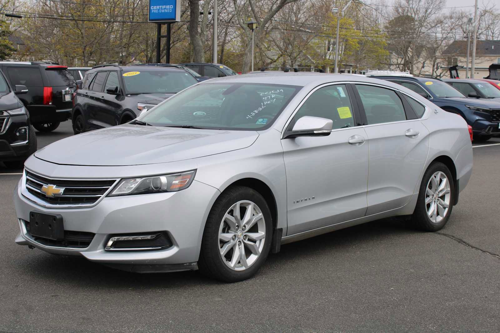 Used 2019 Chevrolet Impala LT FWD image 2