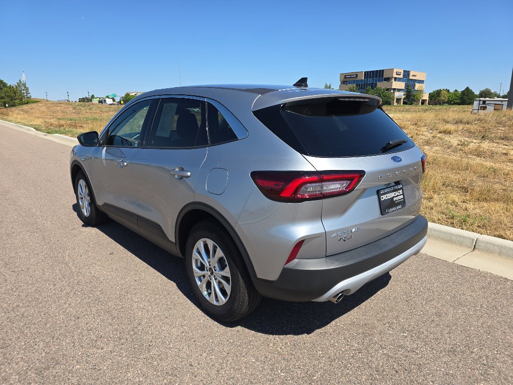 Used 2023 Ford Escape Active image 3