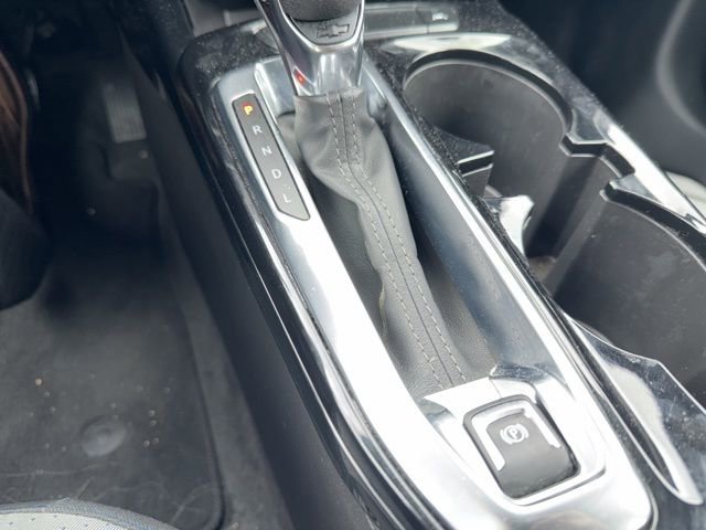 Used 2025 Chevrolet Trax LT w/ LT Convenience Package image 42