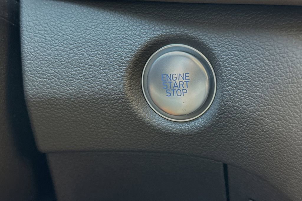 Used 2023 Hyundai Santa Fe SEL Convenience image 21