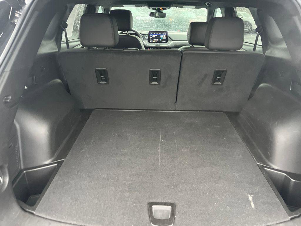 Used 2025 Chevrolet Blazer RS FWD image 23