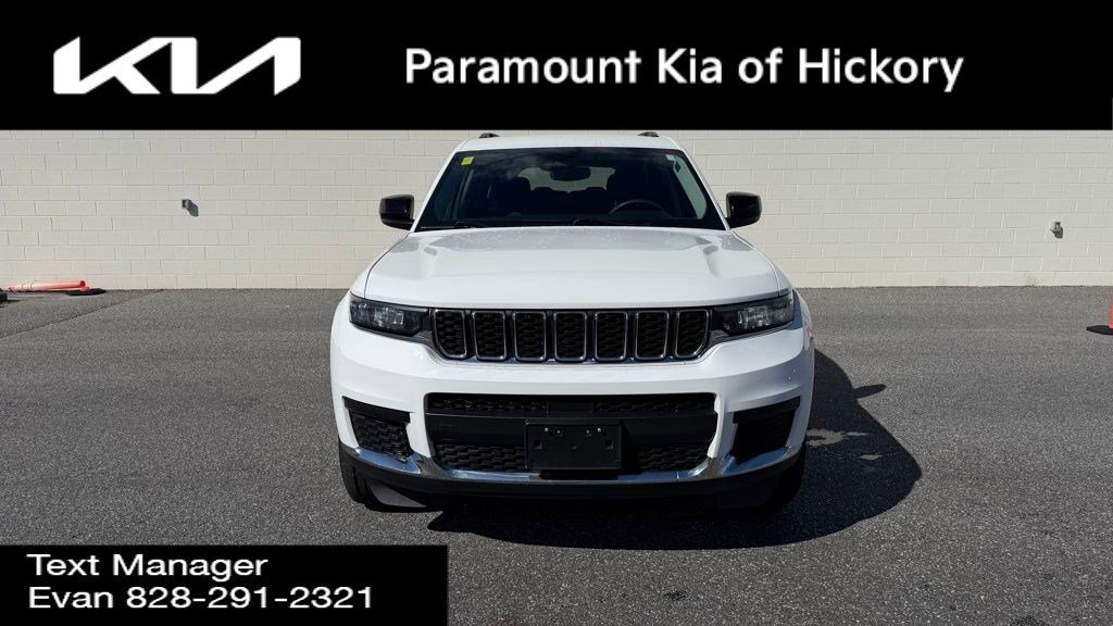 Used 2023 Jeep Grand Cherokee L Laredo image 24