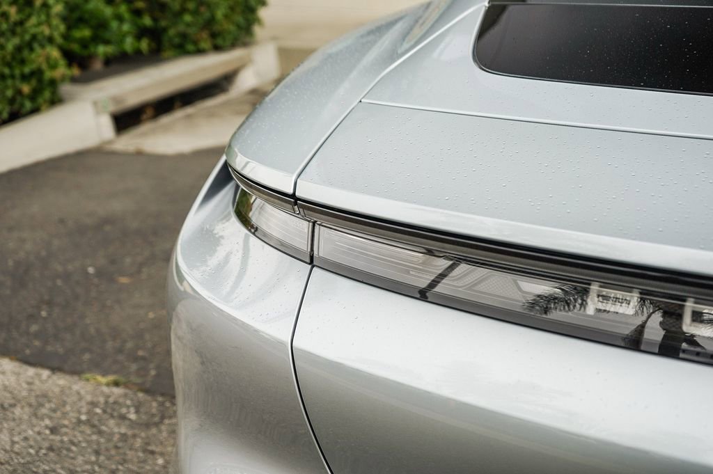 Used 2024 Porsche Taycan image 7