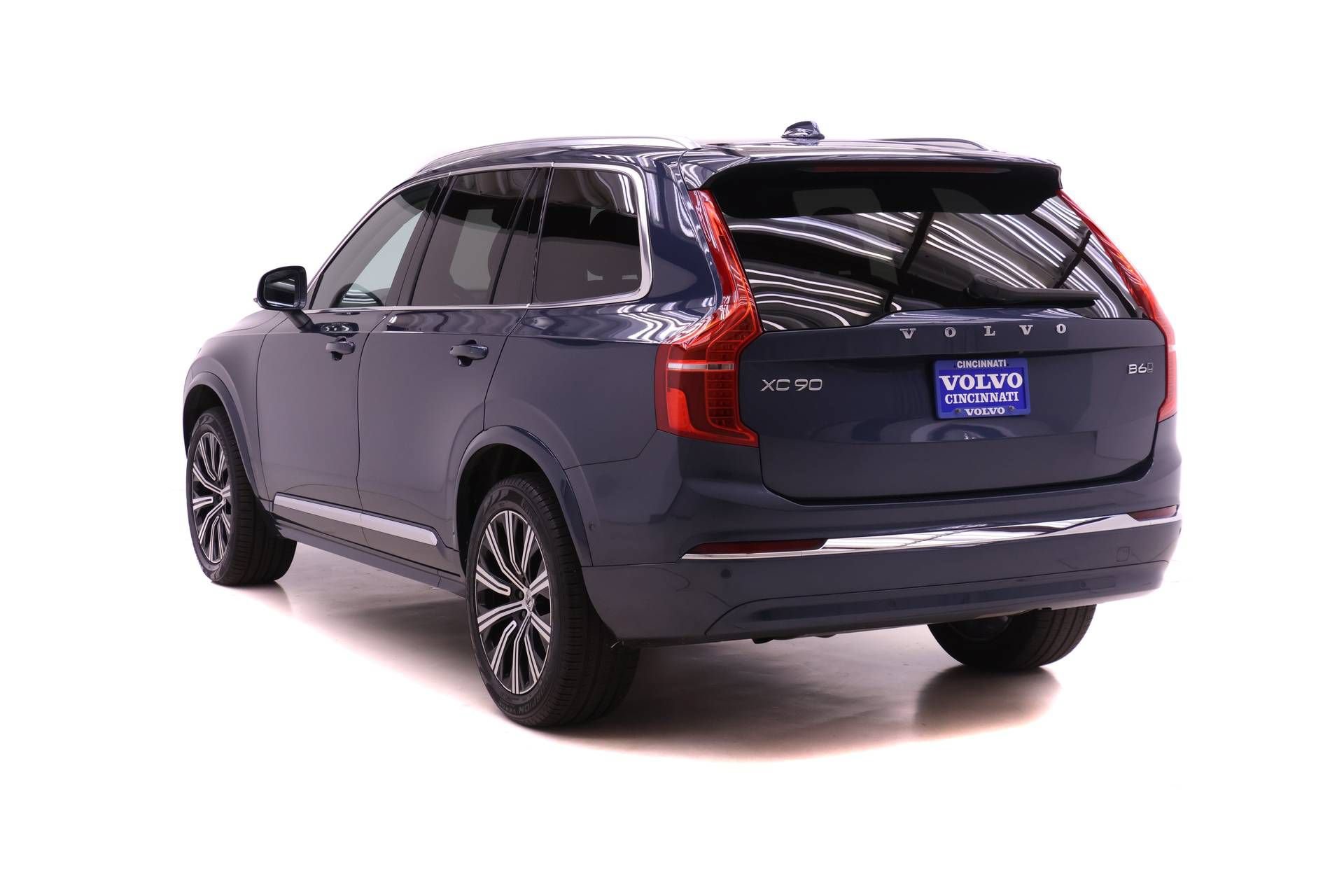 Used 2023 Volvo XC90 B6 Plus AWD/4WD image 5