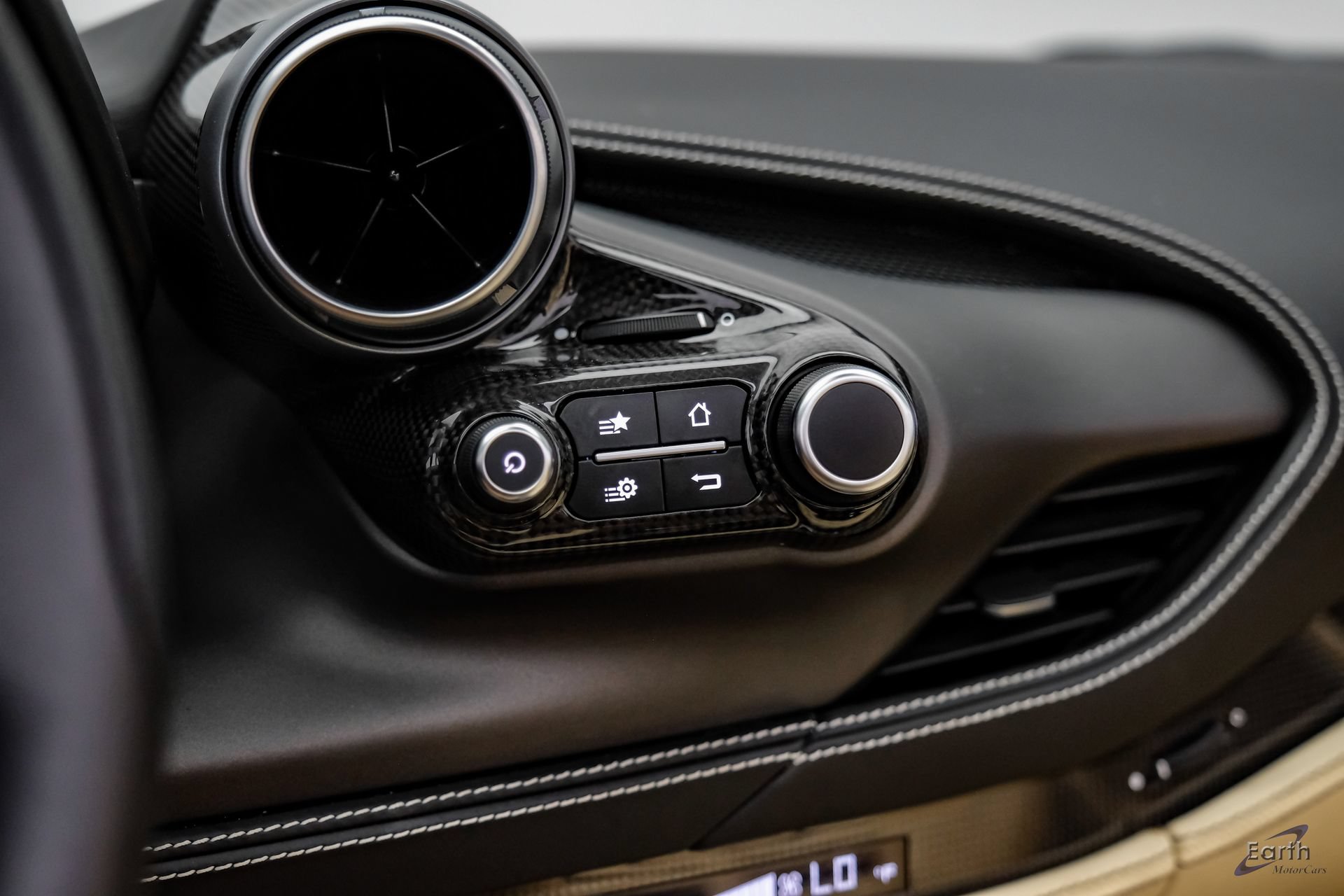 Used 2023 Ferrari F8 Tributo RWD image 86