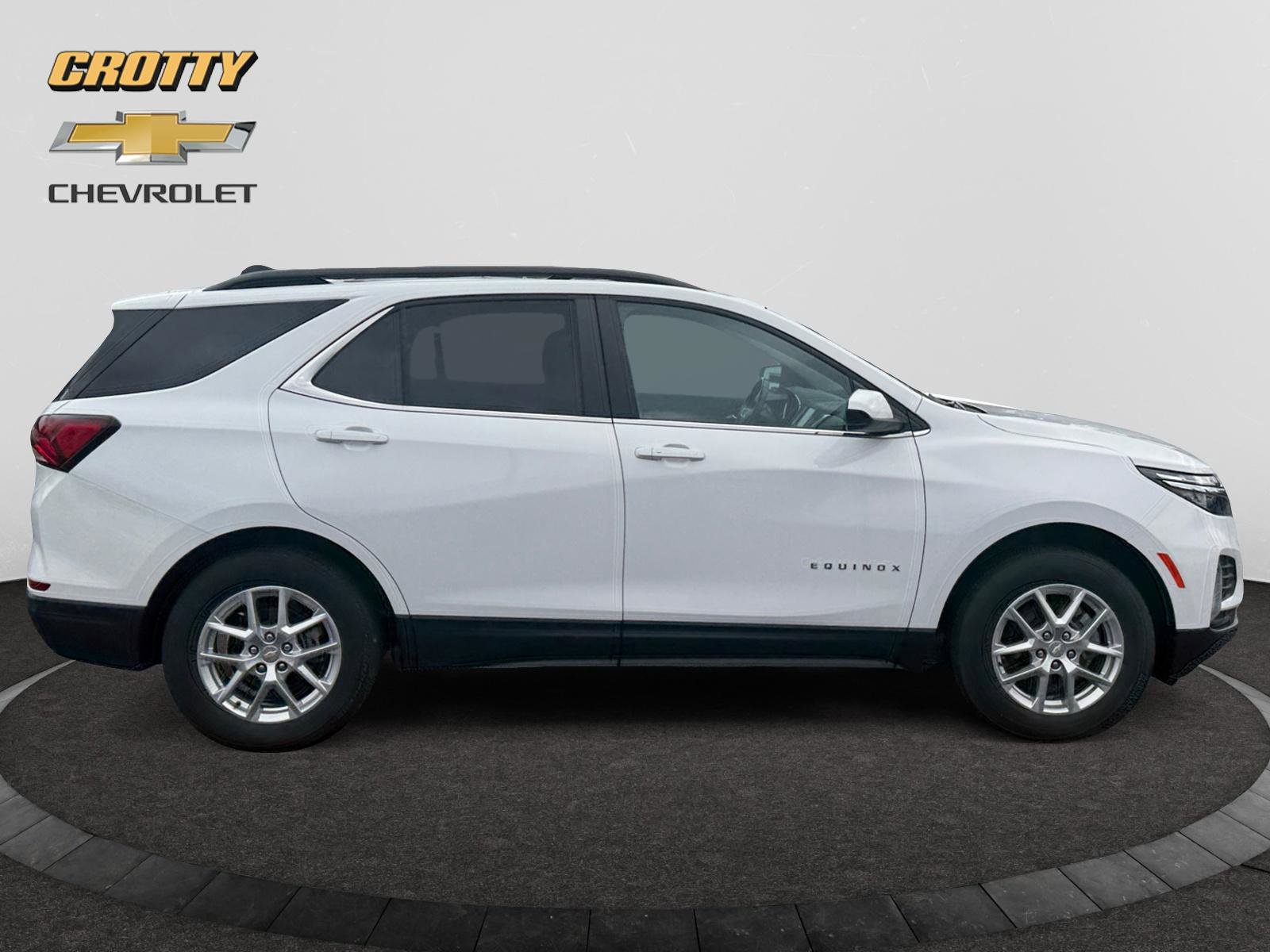 Used 2022 Chevrolet Equinox LT AWD/4WD image 6