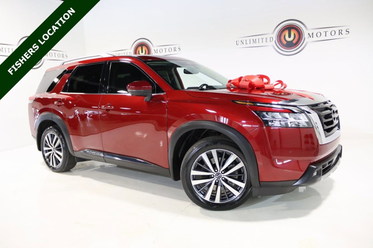 Used 2022 Nissan Pathfinder Platinum w/ Cargo Package