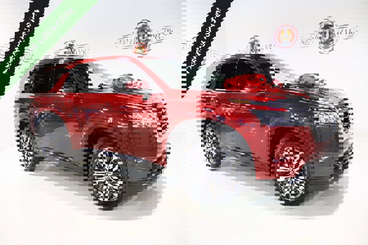 Used 2022 Nissan Pathfinder Platinum w/ Cargo Package image 1