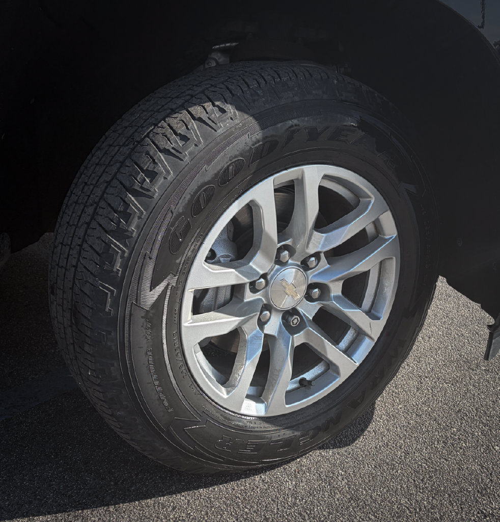 Used 2019 Chevrolet Silverado 1500 LT w/ Texas Edition AWD/4WD image 26