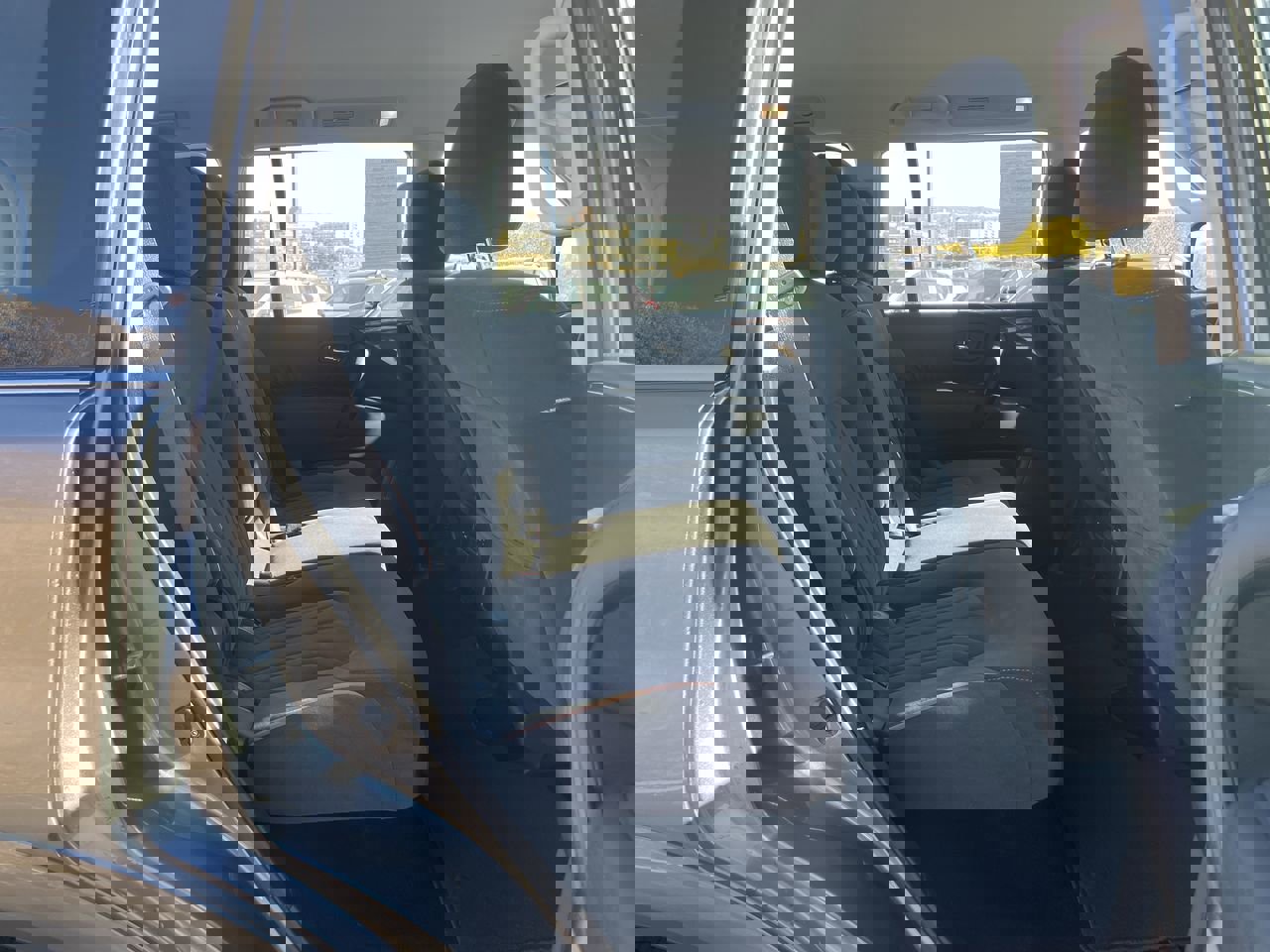 Used 2023 Nissan Armada S image 16