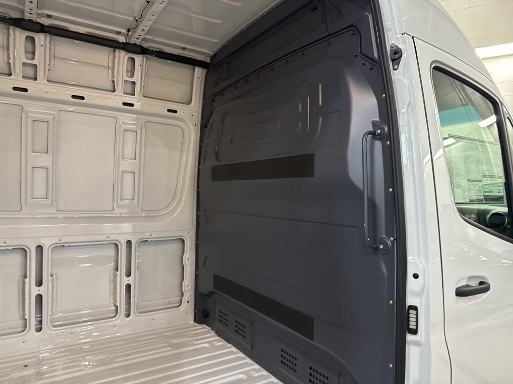 New 2025 Mercedes-Benz Sprinter 3500 image 17