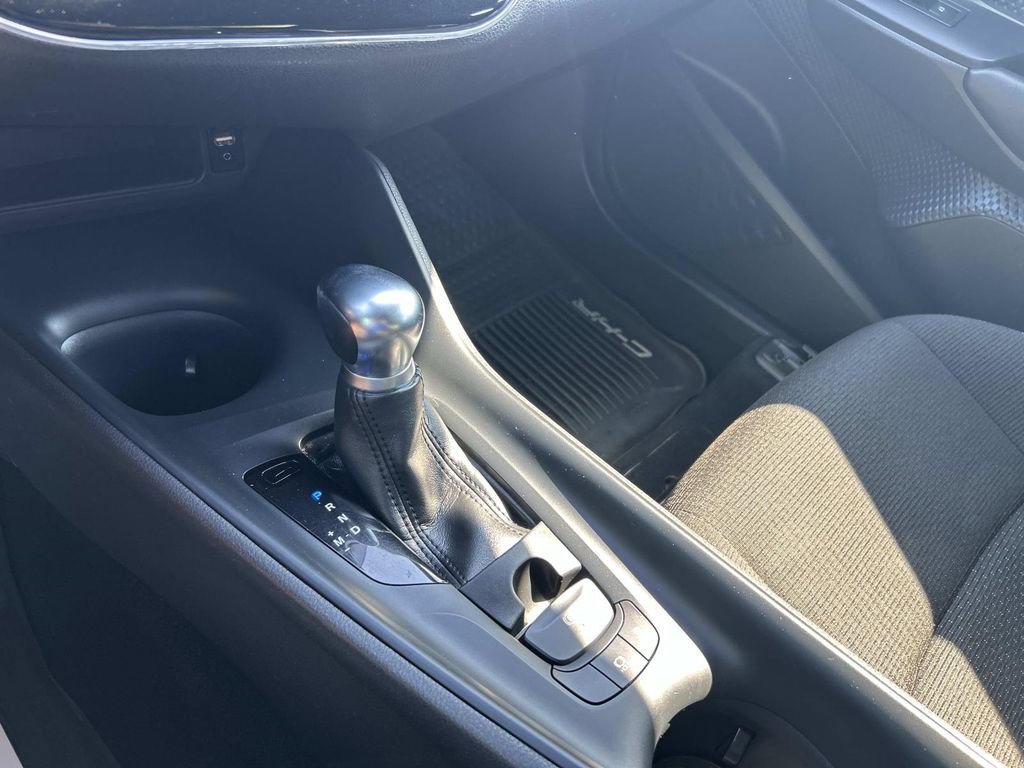 Used 2019 Toyota C-HR LE image 23
