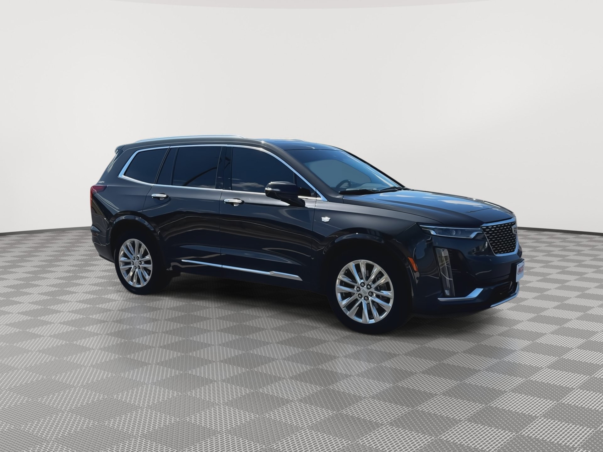 Certified 2020 Cadillac XT6 Premium Luxury w/ Platinum Package AWD/4WD image 2