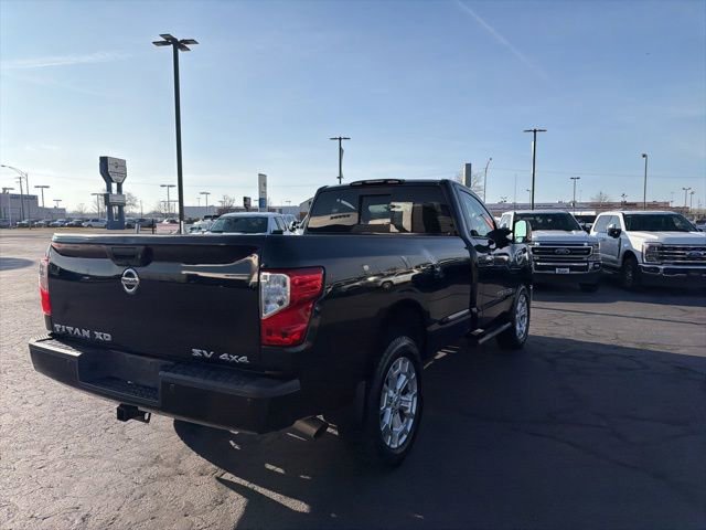 Used 2017 Nissan Titan SV image 12