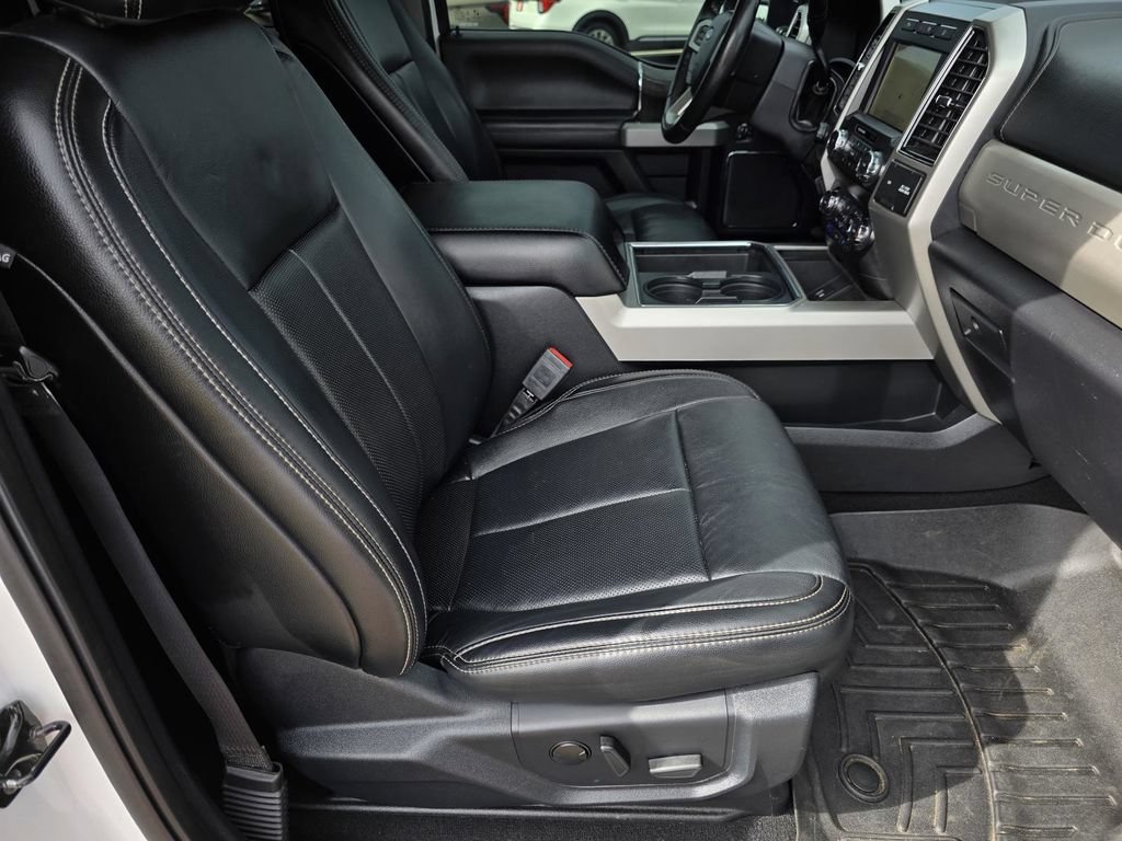 Used 2020 Ford F250 Lariat w/ Lariat Ultimate Package AWD/4WD image 46