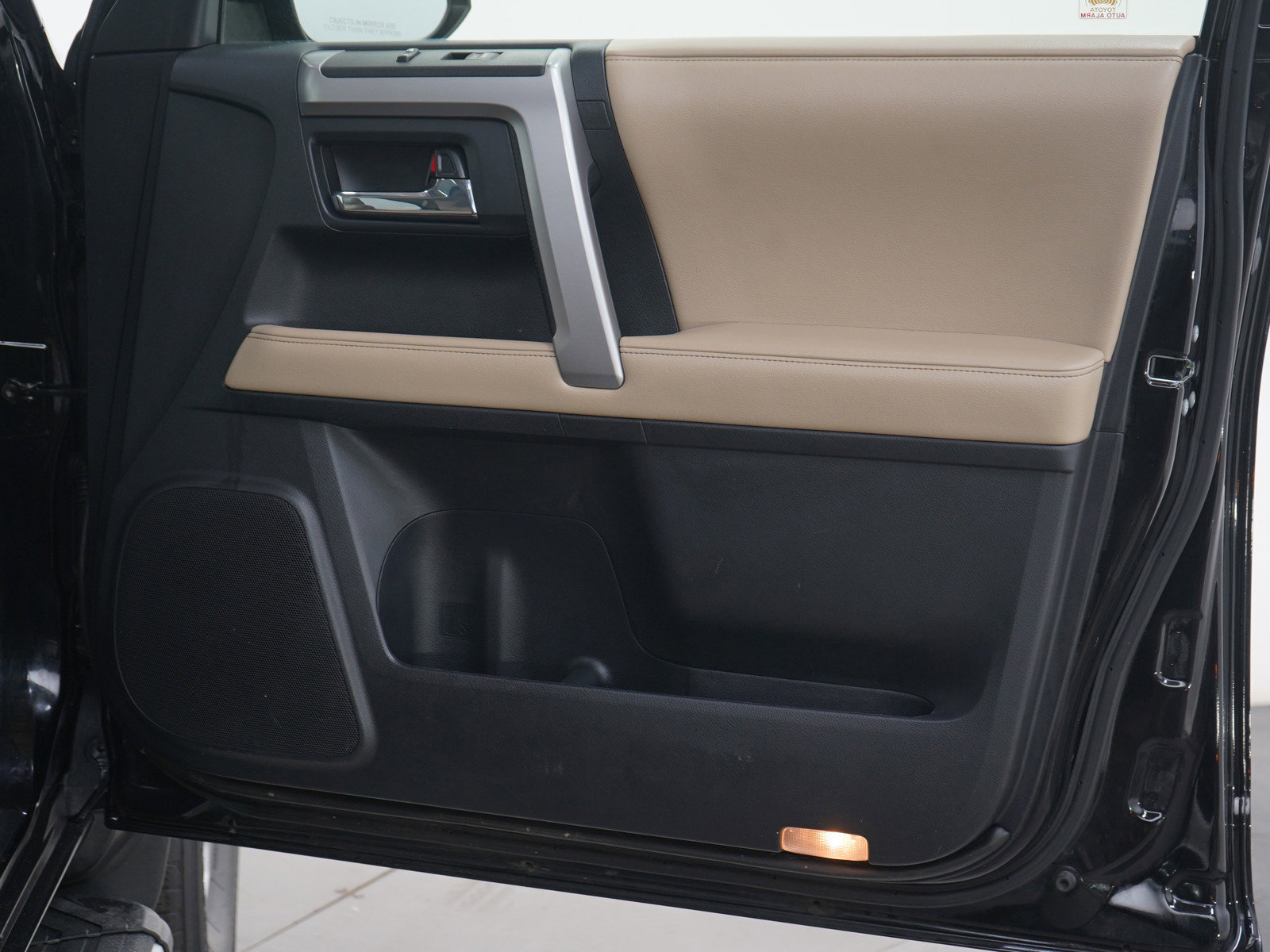 Used 2014 Toyota 4Runner SR5 Premium image 11