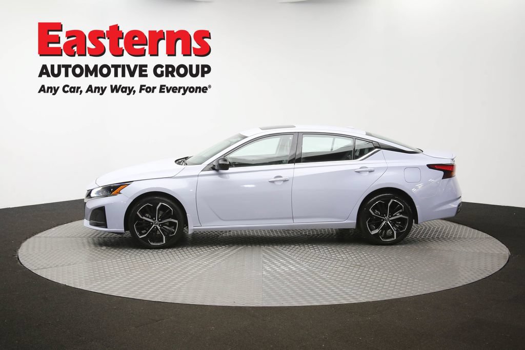 Used 2023 Nissan Altima 2.5 SR w/ SR Premium Package AWD/4WD image 60