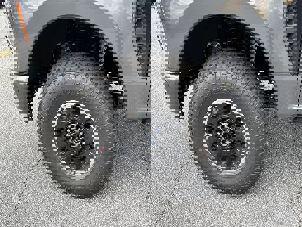 New 2026 Ford F250 Platinum image 9