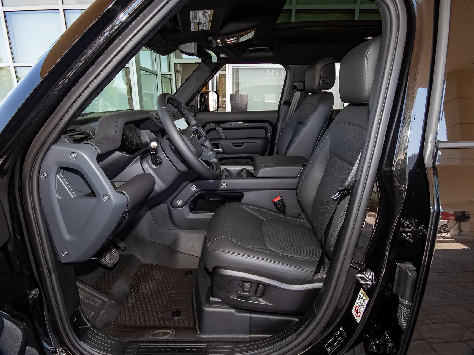 New 2026 Land Rover Defender 110 X-Dynamic SE AWD/4WD image 37