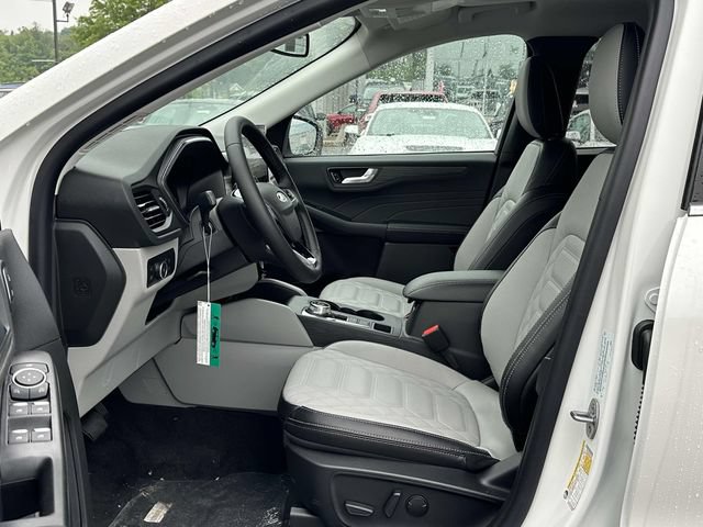 New 2024 Ford Escape SE w/ PHEV Premium Package FWD image 13