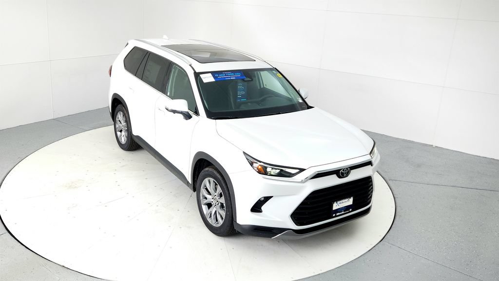 Certified 2025 Toyota Grand Highlander FWD image 13