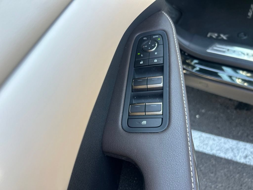 Used 2023 Lexus RX 350h w/ Accessory Package (K3) AWD/4WD image 15