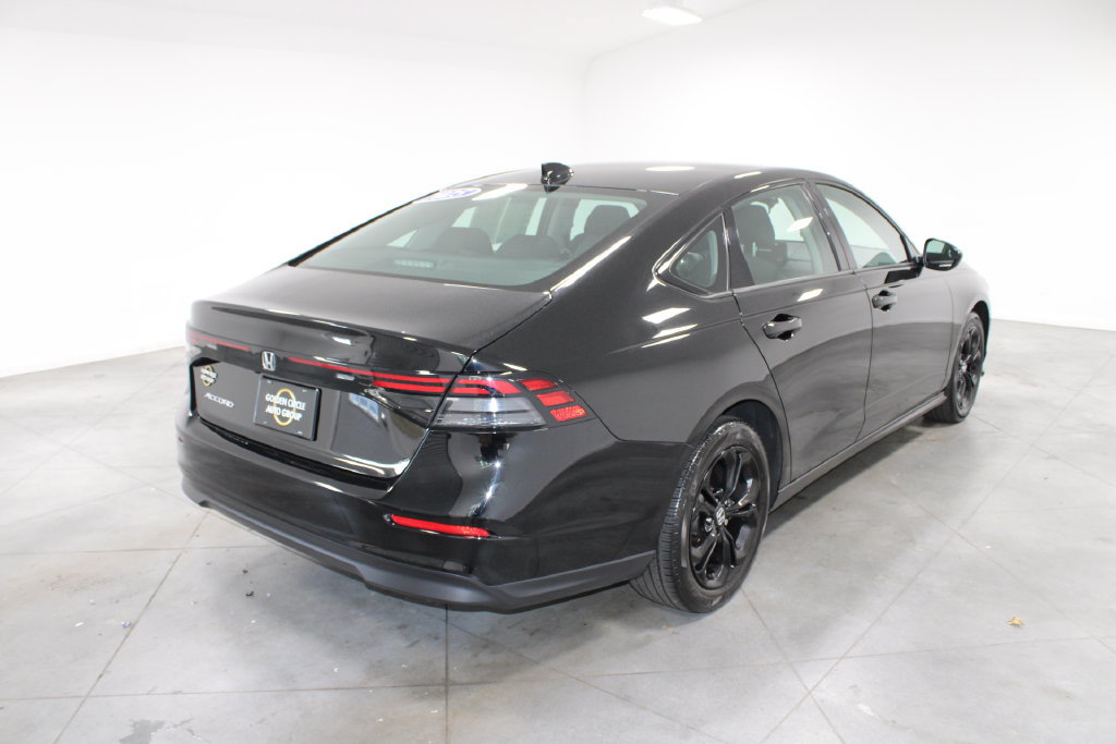 Used 2025 Honda Accord SE image 9