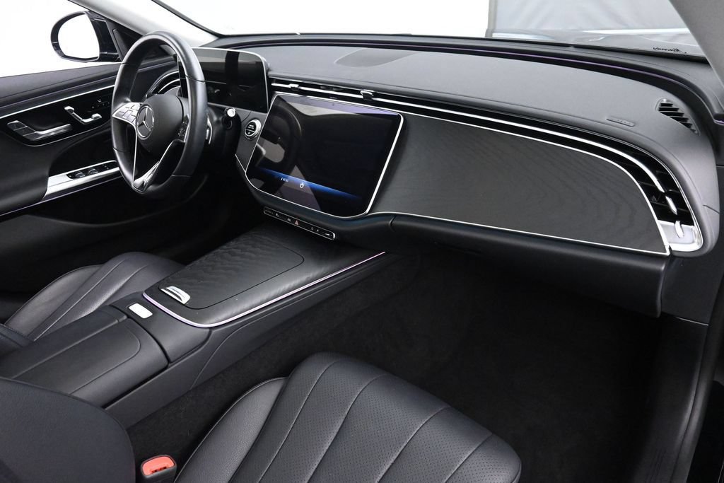 Used 2025 Mercedes-Benz E 350 Sedan image 22