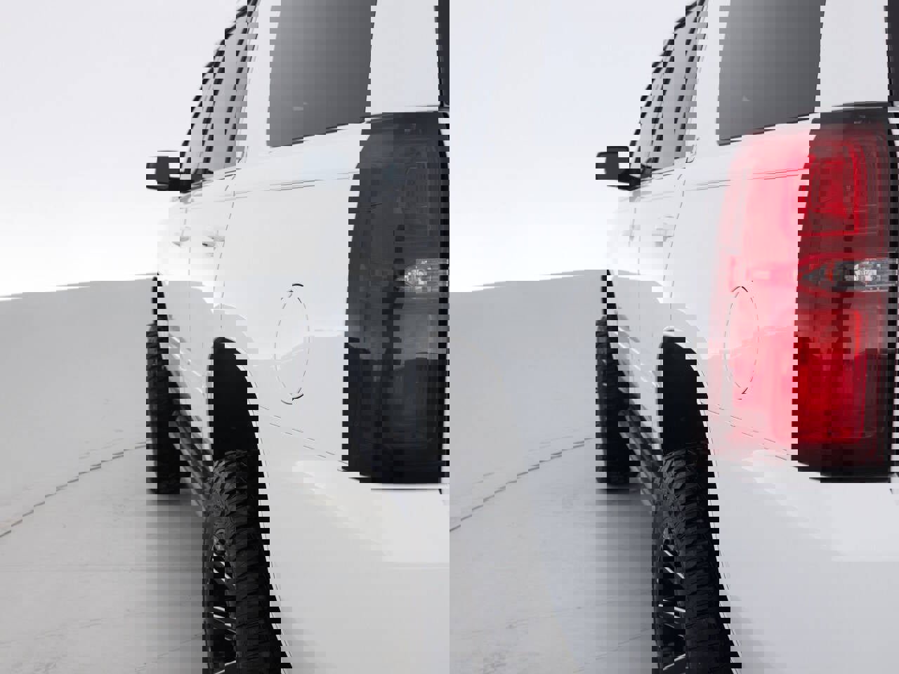 Used 2018 Chevrolet Tahoe LT image 13