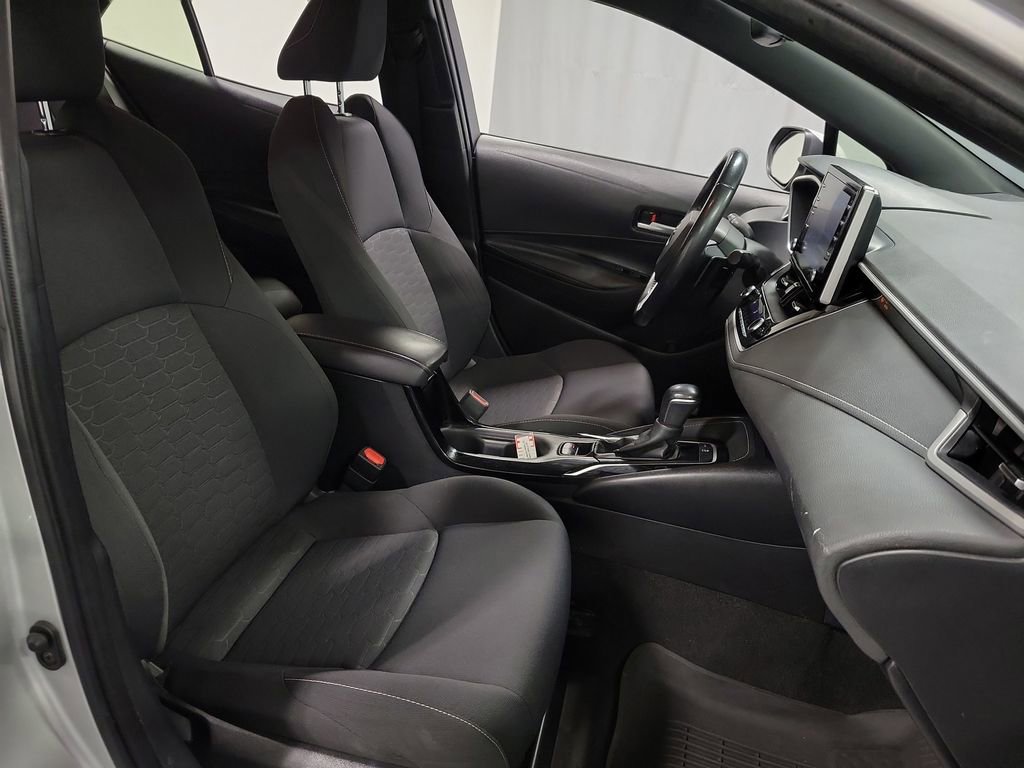 Used 2022 Toyota Corolla SE w/ SE Preferred Package FWD image 25