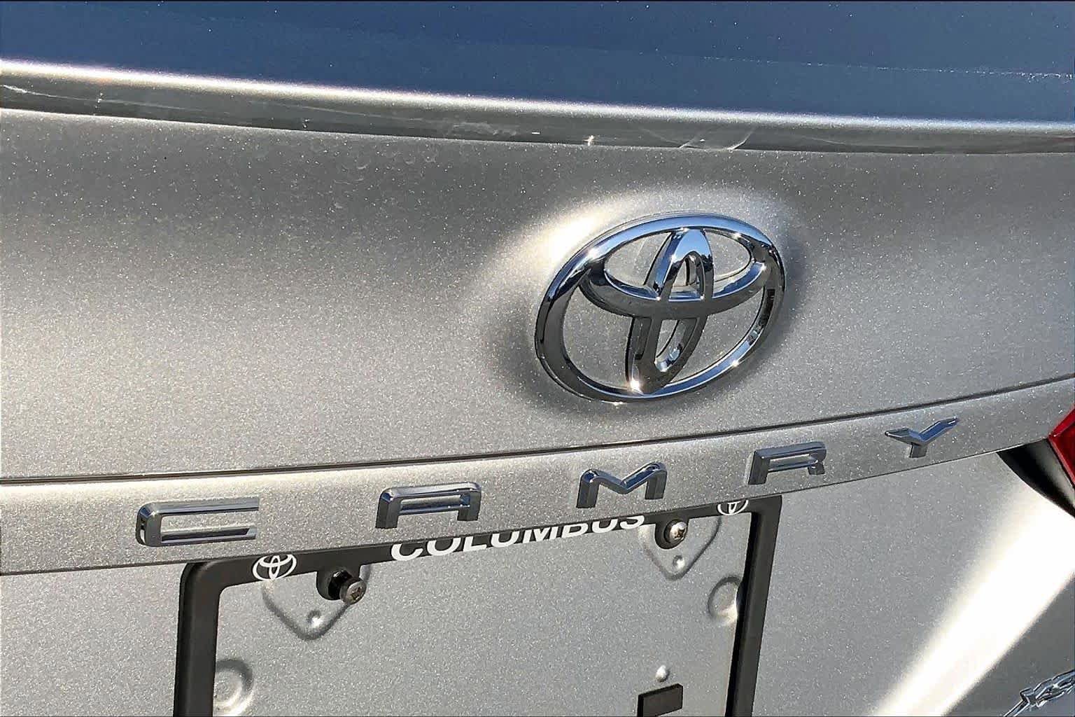 Used 2022 Toyota Camry XSE FWD image 30