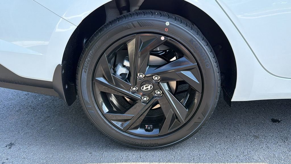 New 2026 Hyundai Elantra Sport image 17