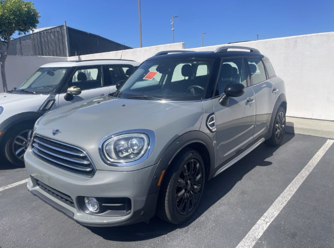 Used 2019 MINI Cooper Countryman w/ Premium Package FWD image 1